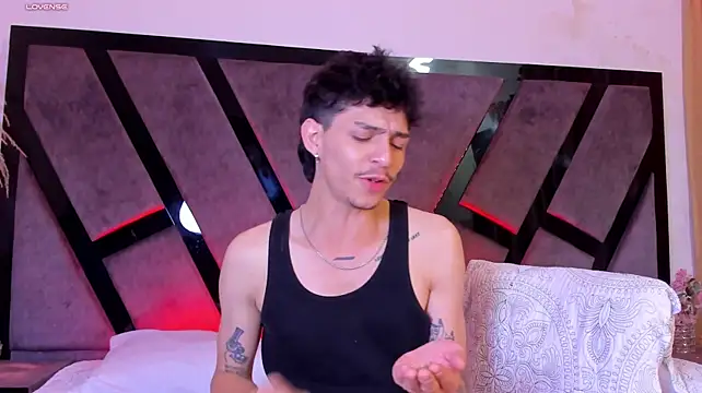 XXX chat uživo modela _IanLark
