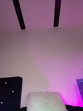 Aliice_Doll élő XXX-chatje
