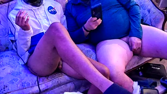 ctguybj Chat XXX in diretta