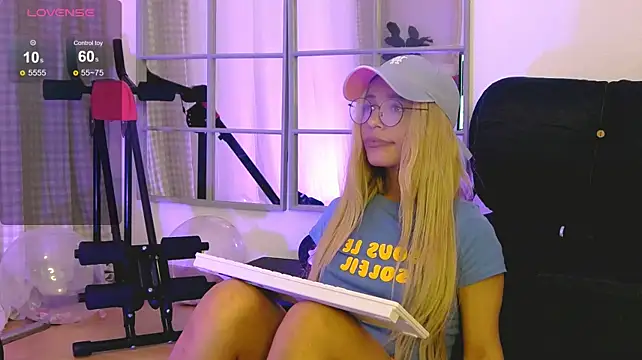 Chat XXX en directo de SarahRaynex