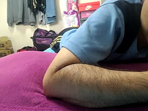 bch1045 Adlı Modelin Canlı XXX Sohbeti
