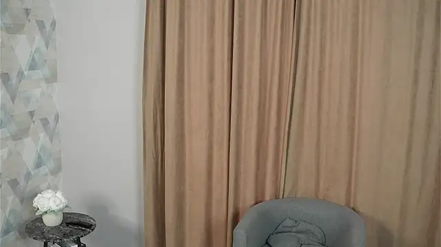 GiuseppinaLiptok's Webcam Show