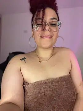 Leyah__'s Live XXX Chat