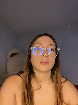 Caamii_ Adlı Modelin Canlı XXX Sohbeti