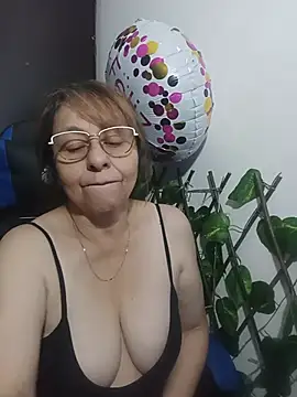 Chat +18 de nicoltatiana_ ao vivo