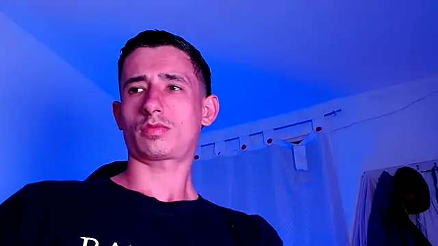 Dam96_ Live XXX Chat