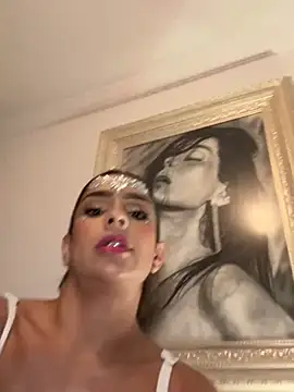 צ'אט XXX בשידור חי של Mau_White