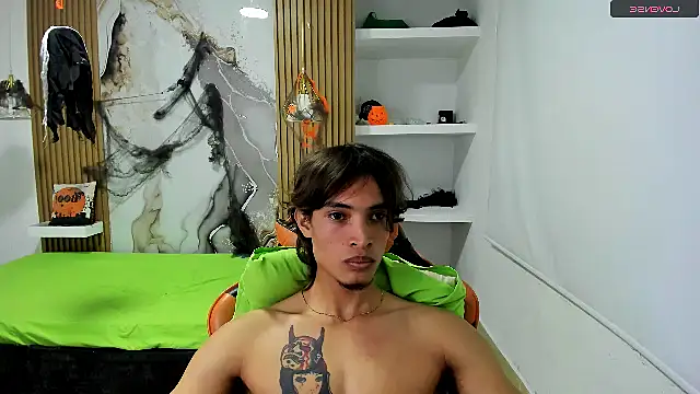 Živý XXX chat kenshi_roa