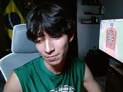 AvenaBoy live XXX chat