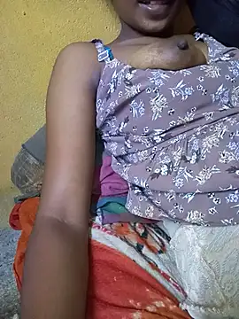 XXX chat uživo modela 2003Shaani