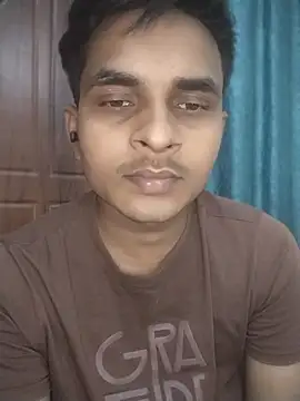 Sumit_LkO Chat XXX in diretta