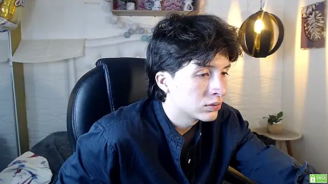 Marcoviolet's Live XXX Chat