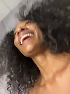 SweetCheeksXXX XXX чат на живо