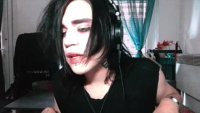 sademobeer's Live XXX Chat