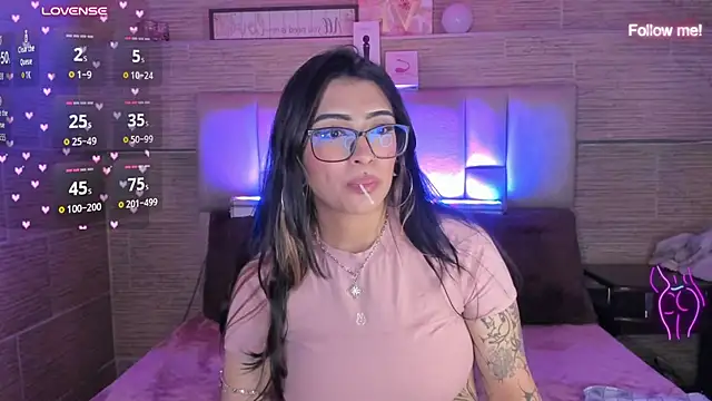 mia_devine_'s Live XXX Chat