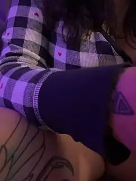 Chat XXX en directo de miacanela_xo