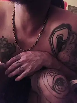 XXX chat uživo modela Ozomitro