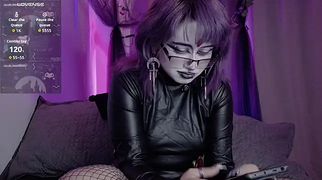 Chat XXX en directo de Navier__