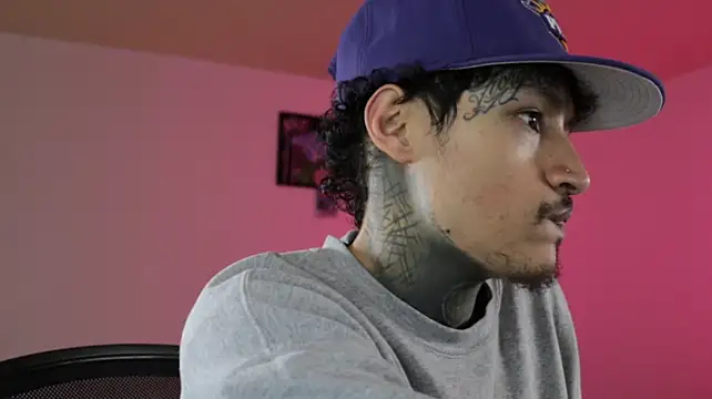 Chat XXX ao vivo de trieone