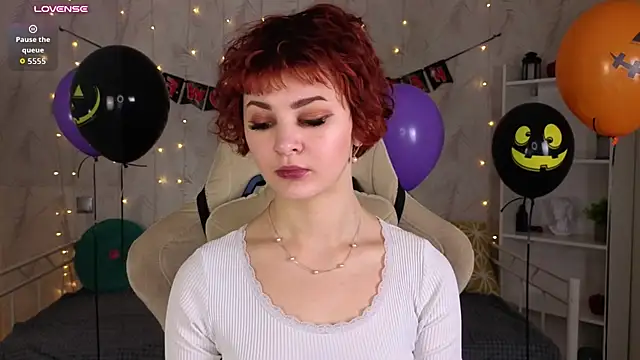 Kira__Fluffy's Live XXX Chat