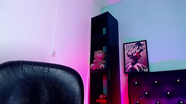 Angel_foxc13 – Naživo XXX chat