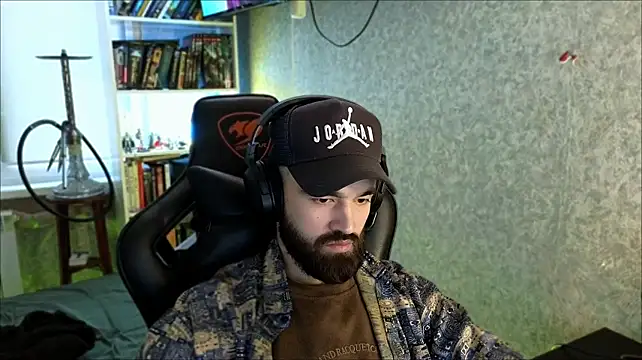 צ'אט XXX בשידור חי של _Serious_Man