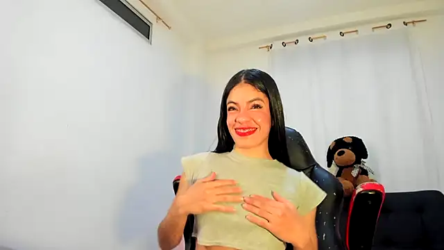 Chat XXX en directo de Akuchilove