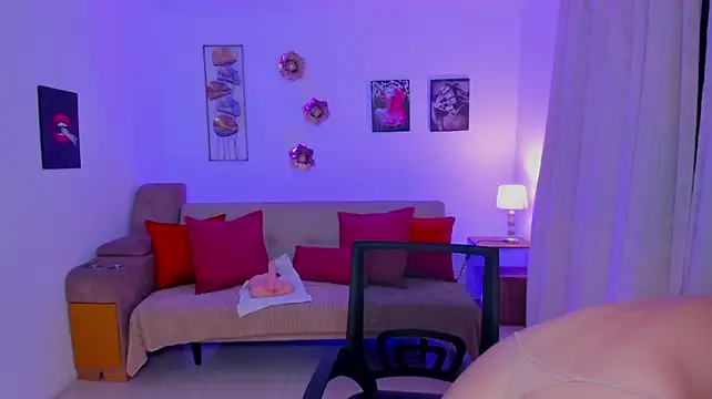 sofiawiliams Adlı Modelin Canlı XXX Sohbeti