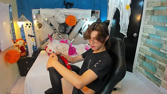 צ'אט XXX בשידור חי של Jav_Frank