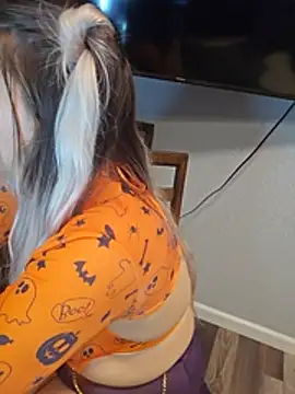 Chatroom XXX en direct de ScarletsWeb