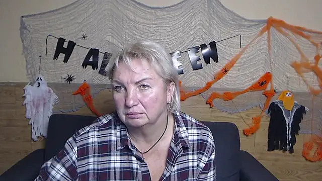 XXX chat uživo modela RenataDaster