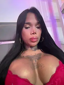 הופעת וובקאם של 12INCHXIMENAXXX