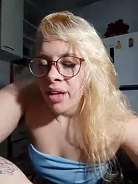 XXX chat uživo modela Lilith_Loira