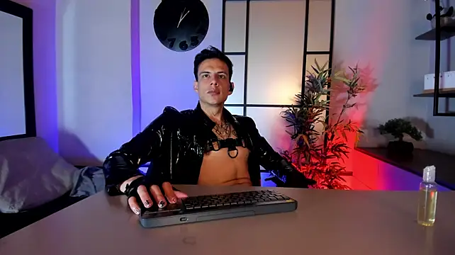 Dustin_Sonne XXX чат на живо