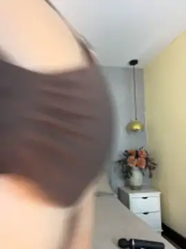 kathecute__ Adlı Modelin Canlı XXX Sohbeti