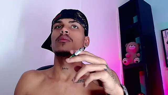 Angel_foxc13 লাইভ XXX চ্যাট