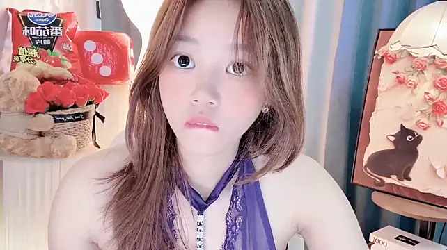 Yany520 লাইভ XXX চ্যাট