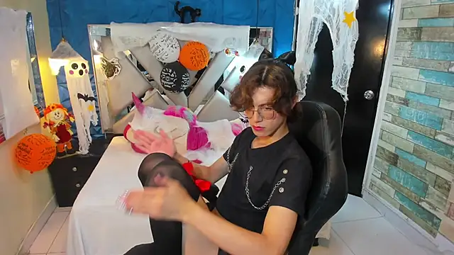 แชท XXX สดของ Jav_Frank