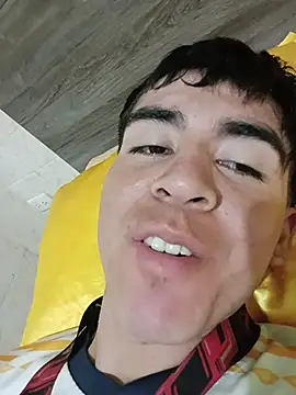 צ'אט XXX בש ידור חי של Babydemilk
