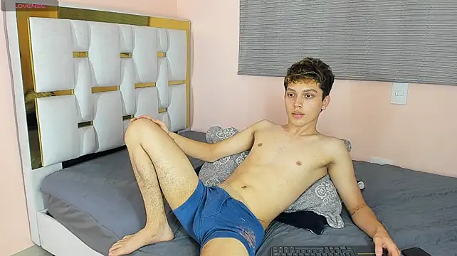 Twink_Andy Live XXX-Chat