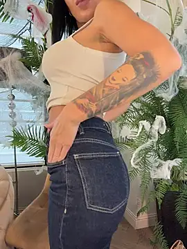 ReynaMoreln Live XXX chat