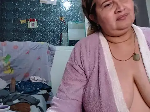 Chat XXX en directo de Perla1981--