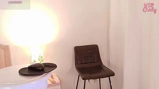 Rachel_Jamesx's Webcam Show