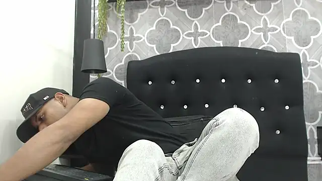 Chat XXX en directo de Chris_Dick23