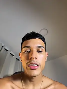 Busterspinter Chat XXX in diretta