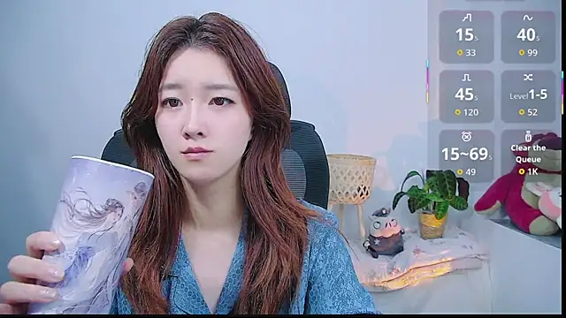 Chat +18 de XueLi1902 ao vivo