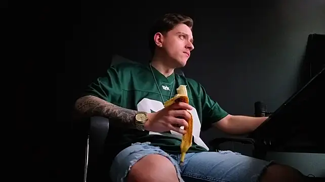 FelixStarkk live XXX chat