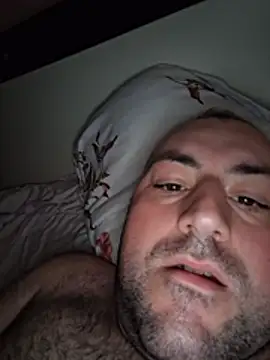XXX chat uživo modela StrictBobby