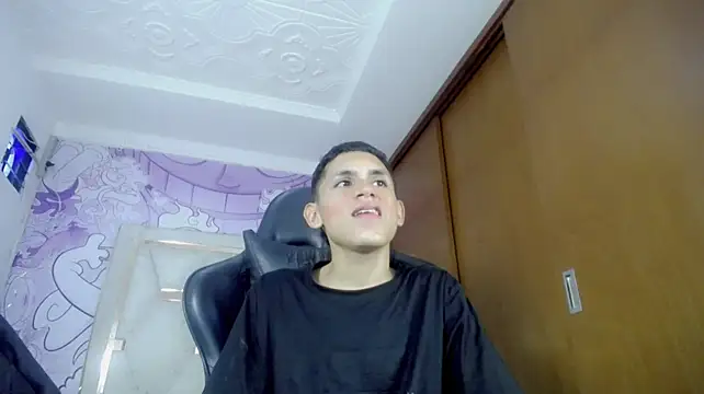 Asher_athlets – Naživo XXX chat