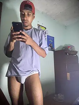 Leo_Harem Adlı Modelin Web Kamerası Şovu
